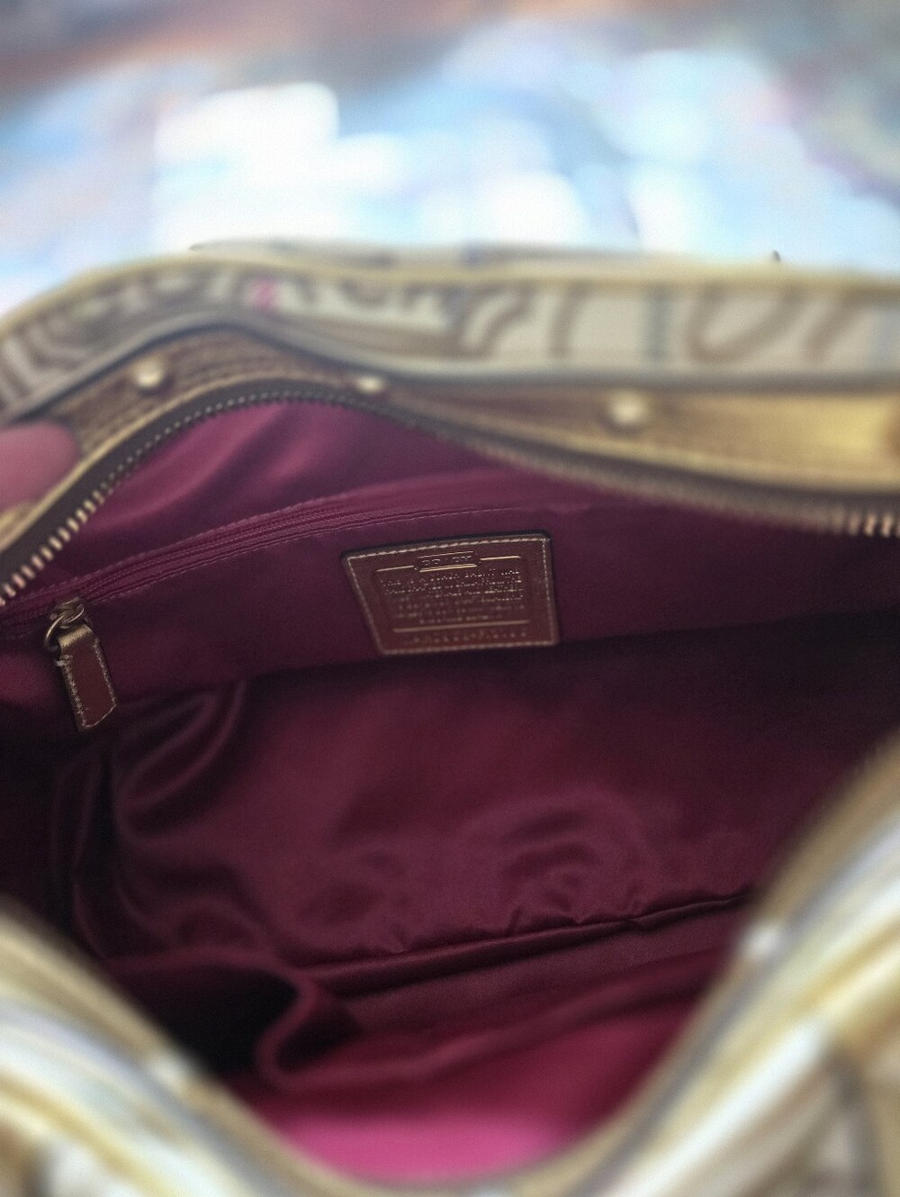 Vintage F13186 Coach Cream Satchel with Gold Trim and Multicolor Script - Picture 7 of 16